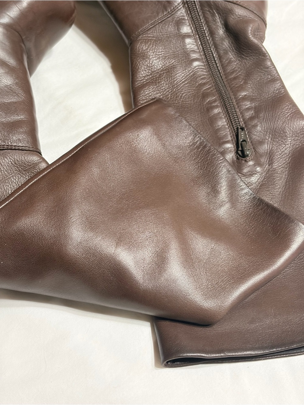 Stuart Weitzman Brown Leather Side Zippered Heeled 2 " Boots - Picture 3 of 15